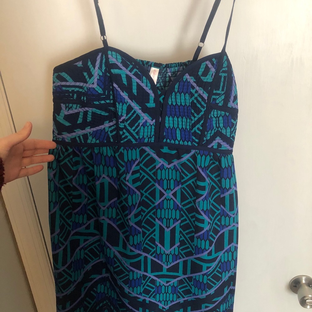Sweetheart dress with cool color palette print